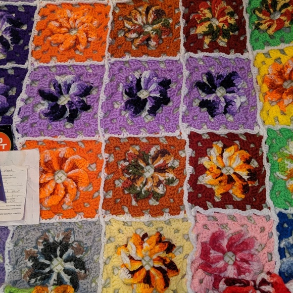 Vintage Granny Squares Vibrant! Crocheted Blanket 3 D Floral Flowers 50x90
